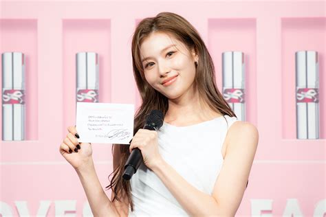 ysl サナ